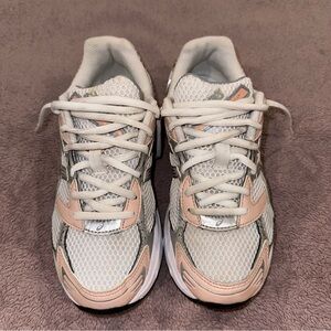 ASICS 1130 White Pure Silver Size 7 Women’s